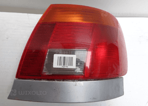Lampa tylna prawa audi A4 B5  europa 1