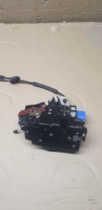 Zamek lewy przód przedni VW Skoda Seat 9 PIN 1