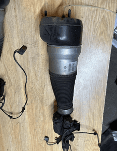 mercedes AMG S 222  C217 4matic AMORTYZATOR LEWY PRAWY przedni przód Maybach 7