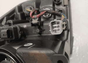 TOYOTA YARIS III 3 LIFT LAMPA LEWA PRZÓD PRZEDNIA 14- 8
