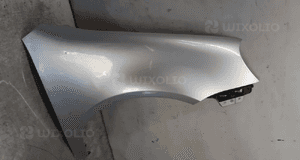 Volkswagen  golf 5 v hb błotnik przód przedni prawy   LA7W srebrny 2