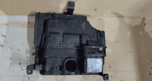 Obudowa filtra powietrza lexus IS200 i 2.0 b 014900-0860 3
