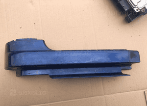 Listwa pod lampę prawa LAND ROVER DISCOVERY 1 I 300Tdi 1994-1998 1