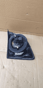 Lampa prawy tył tylna w klapę VW Golf V Plus 5M0945094 5