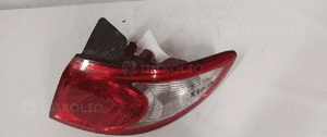 .  LAMPA TYL TYLNA PRAWA HYUNDAI SANTA FE 2