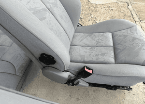 MERCEDES E 210  boczki tapicerki fotel fotele podgrzewane elegance jasne 14