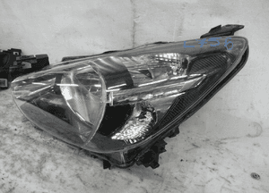 Mazda 2 dj zwykła lampa przód lewa przednia 3