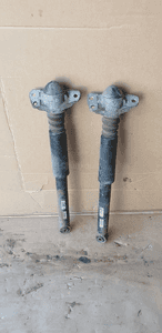 Amortyzator prawy lewy tył tylny VW Passat B6 kombi 1