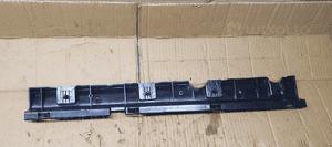 Ślizg mocowanie listwy progowej lewy BMW E90 E91 7202659 4