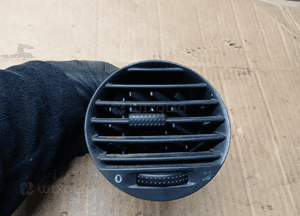 Kratka nawiewu prawy przód VW New Beetle 1C0837477 3