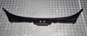 Bmw F20 F21 F22 osłona wlotu powietrza podszybia 7240679 2