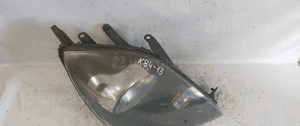 Przod przednia lampa prawa ford fiesta MK6 2