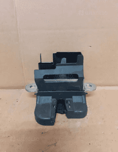 ZAMEK KLAPY TYŁ VW nr 3C9827645A 2