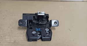 Zamek klapy tył ford fiesta MK7 nr D3D0B 1