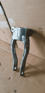 Mocowanie amortyzatora prawy przód BMW M5 G30 F90 686120003 3