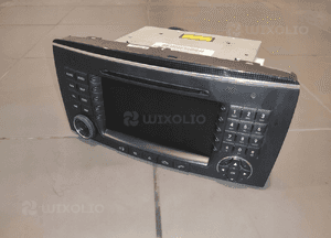 Mercedes W251 r-klasa radio cd nawigacja nawi ekran panel stan bdb 4