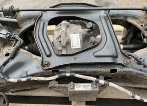 Jaguar X260 3.0D automat most 2.19 tył bdb stan 2