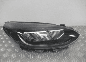 Lampa przednia przód prawa ford fiesta MK8 viii lift full led 2021- 1