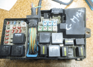 SKRZYNKA BEZPIECZNIKÓW FORD C-MAX 3M5T14A142AB 1