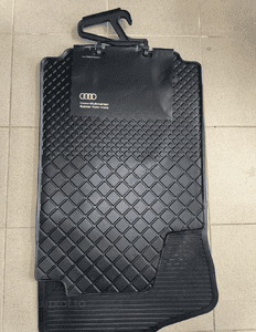 ORYGINALNE Dywanini Gumowe Audi A2 8Z 8Z1061501 przednie zestaw NOWE 1