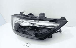 Lampa prawy przód przednia full led audi A1 ii 82A 2