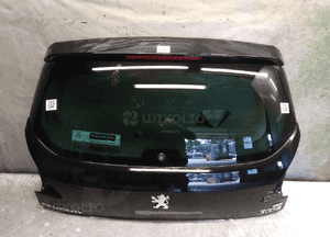 Klapa tył tylna bagażnika peugeot 3008 ktvd czarny 2