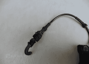 ZWROTNICA PIASTA LEWY PRZÓD OPEL MERIVA A CORSA C ABS PIASTA 4 ŚRUB 2