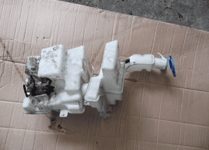 Passat B6 zbiornik spryskiwaczy pod xenon