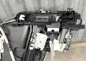 Mercedes CLA W117 zamek w drzwi lewe listwa klamka key less go podnośnik instalacja głośnik 14