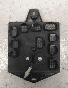 JAGUAR XJ X351 SKRZYNKA BEZPIECZNIKÓW PRZEKAŹNIKÓW BSI ORYGINAŁ 8