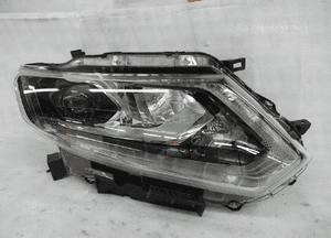 Nissan x trail T32 full led nowa oryginalna  lampa przednia prawa przód 1