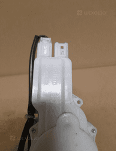 B6765 Zamek klapy Suzuki Swift MK6 1
