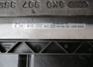 Sterownik silnika komputer audi A4 B8 A5 8T Q5 8R 3.0 tdi 8R0907401E 3