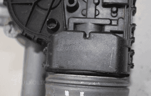 Mechanizm wycieraczek przód PEUGEOT 208 2