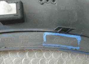 Listwa na błotnik prawy przód ford puma MK2 L1TB-S16D238-B prawa przednia 3