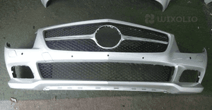 Mercedes 231 bdb z grilem zderzak przedni 1
