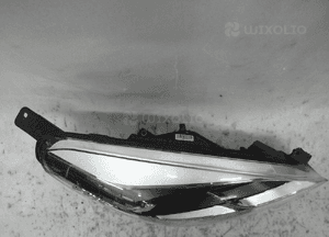 Ford fiesta MK8 zwykła lampa przednia prawa 3