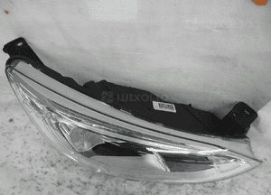 Ford focus MK4 zwykła led srebrna cała lampa przednia prawa 3