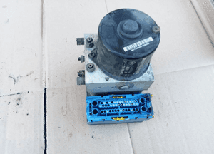 pompa abs laguna 2 8200183452c 1