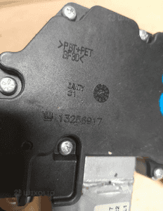 SILNICZEK WYCIERACZKI TYLNEJ OPEL ASTRA J nr 13256917 2