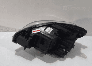 Mercedes W246 Lampa Bi-Xenon R uszkodzona - 13014 5