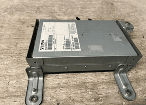 Volvo S60 ii V60 V40 ii XC60 S80 ii V70 iii lift wzmacniacz radia 31409935 2