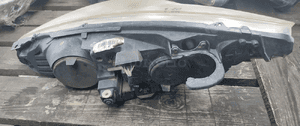 Przod przednia lampa prawa peugeot 308 4