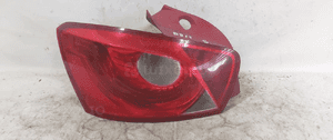 Tyl tylna lampa lewa seat ibiza 4 6J hb 1