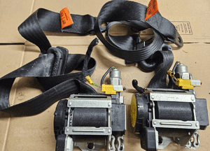 Alfa Romeo 147 pas bezpieczeństwa przód przedni prawy lewy