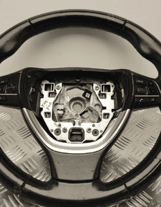 BMW F10 F11 KIEROWNICA MULTIFUNKCYJNA GRZANA WIBRACJA 3