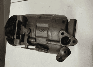 Sprężarka klimatyzacji Nissan Opel Renault 2.0 DCI 8200454172 98856 3