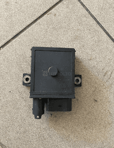 Przekaźnik świec żarowych BMW E60 E90 E91 2.0D 7801200 780120003 4