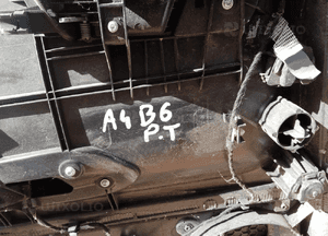 Tapicerka boczek prawy tył tylna prawa Audi A4 B6 5