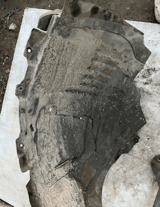 Nadkole prawe przednie mercedes-benz c klasa W205 A2056912800 6